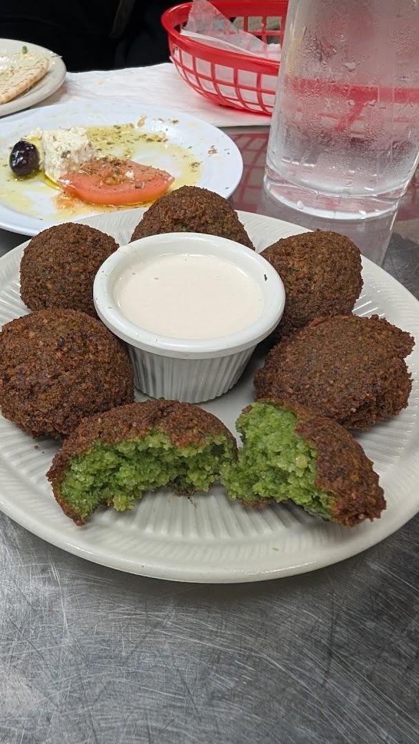 Stella Maris Restaurant & Grocery
